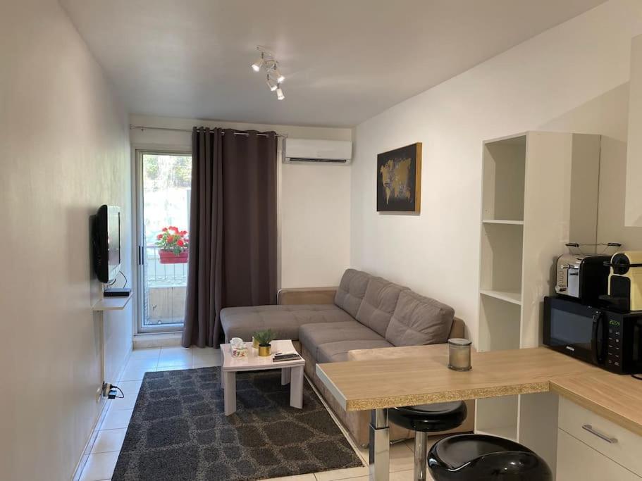 Logement Proche De La Plage Nice Bagian luar foto